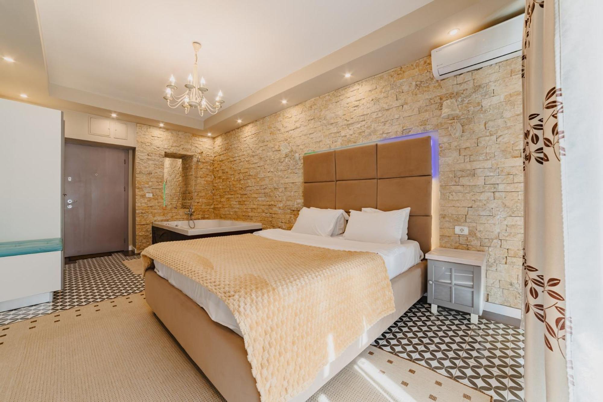 Romantic Jacuzzi Belleview Studio Sinaia Eksteriør bilde
